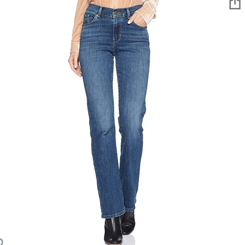 Levi’s 515 Petite boot cut blue jeans